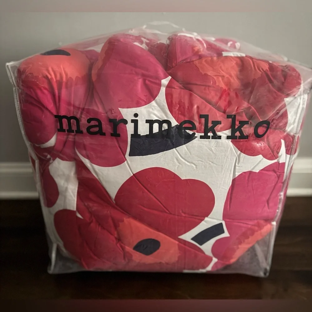 Marimekko Unikko Reversible 3-Pc. Comforter Set NEW